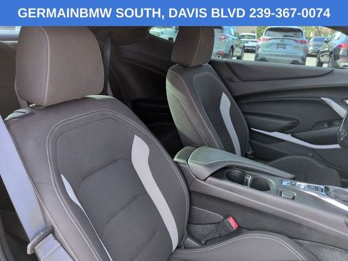 Used 2019 Chevrolet Camaro SS RWD image 15
