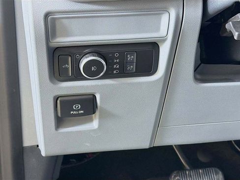 Used 2023 Ford F150 XLT image 28
