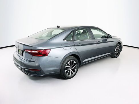 Used 2024 Volkswagen Jetta S image 9