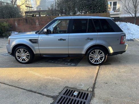 Used 2011 Land Rover Range Rover Sport HSE LUX image 6