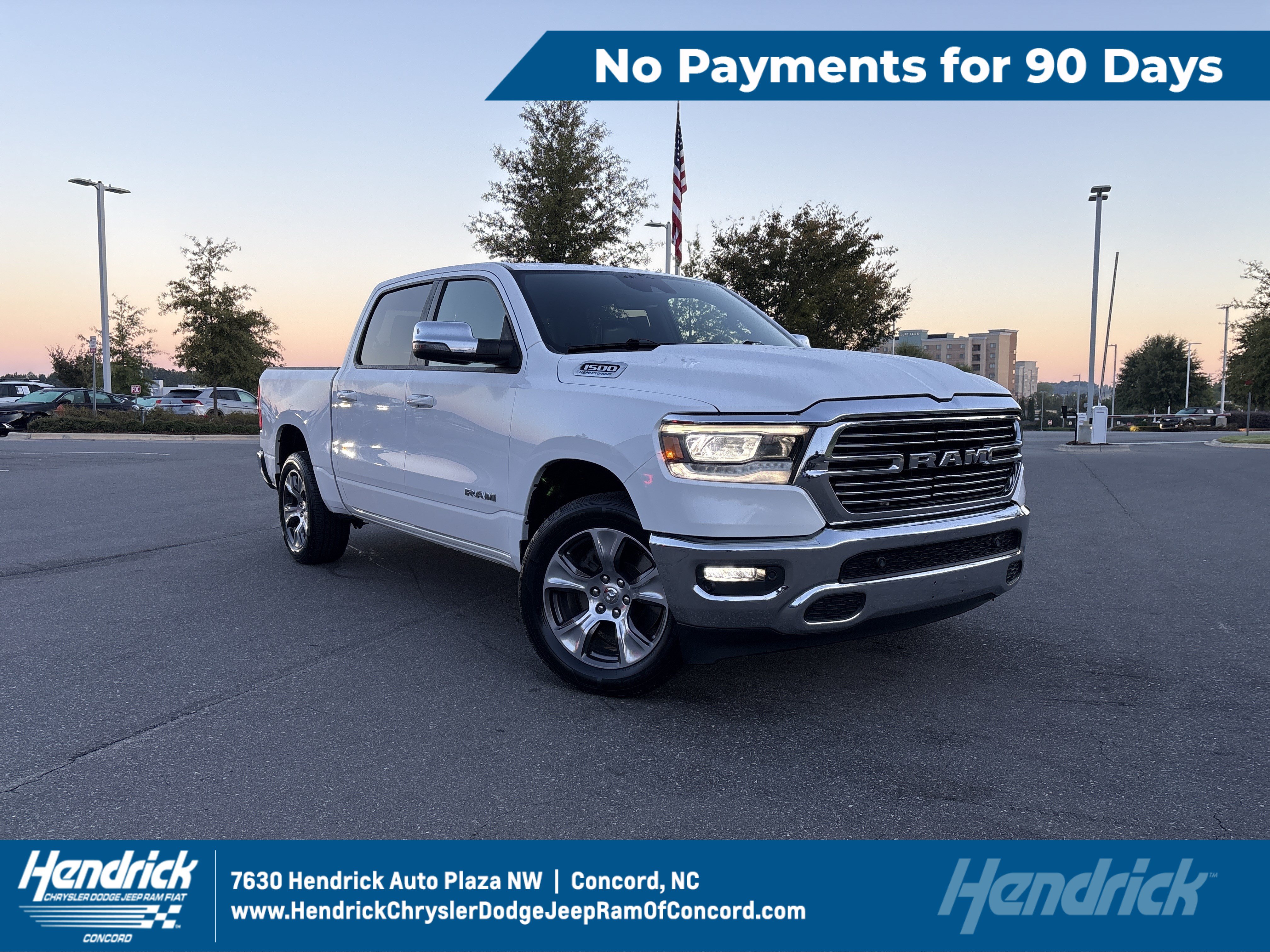 Used 2023 RAM 1500 Laramie AWD/4WD image 1