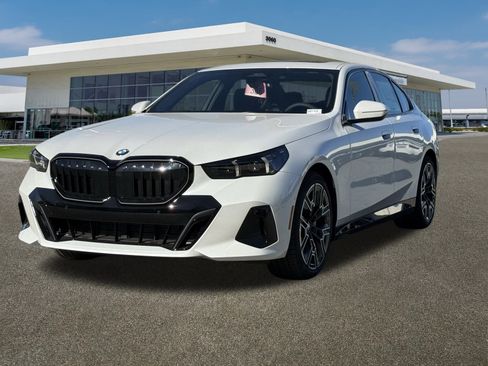 New 2026 BMW 530i 530i w/ M Sport Package image 4