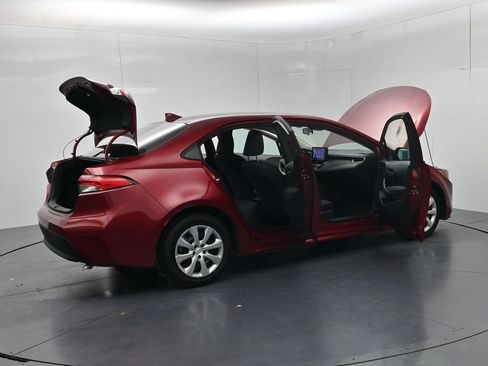 Used 2024 Toyota Corolla LE FWD image 55