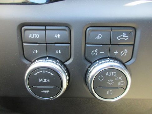 New 2026 GMC Sierra 3500 AT4 AWD/4WD image 16