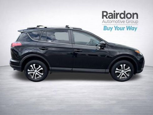 Used 2018 Toyota RAV4 LE w/ All Weather Liner Package AWD/4WD image 9