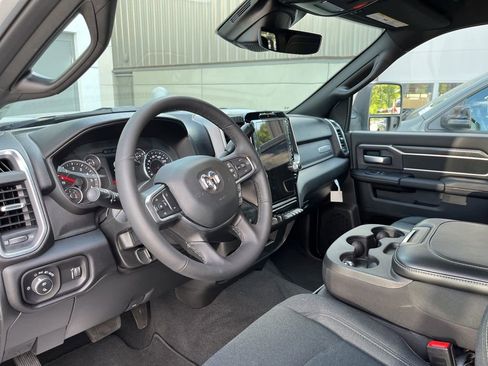 Used 2026 RAM 2500 Big Horn AWD/4WD image 5