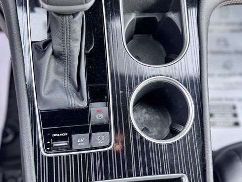 Used 2026 Toyota Sienna XLE Woodland Edition AWD/4WD image 22