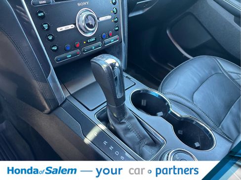 Used 2018 Ford Explorer Platinum AWD/4WD image 17
