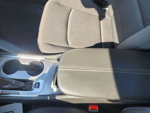 Used 2024 Chevrolet Malibu LT image 21