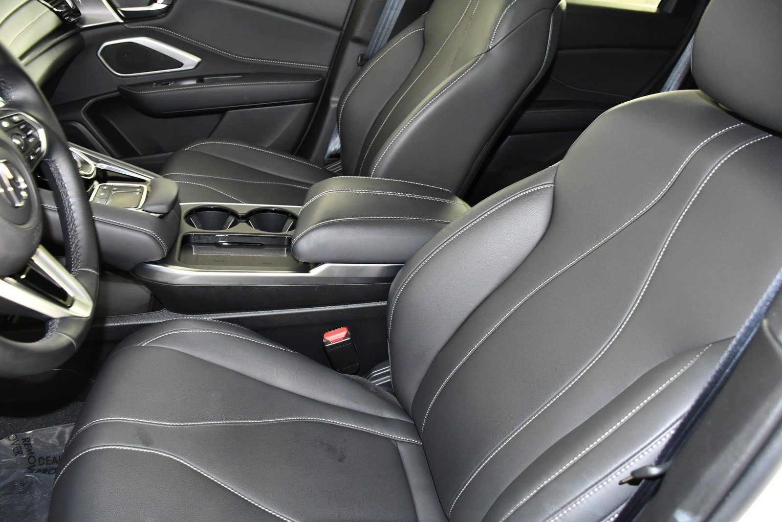 Used 2025 Acura RDX SH-AWD image 37