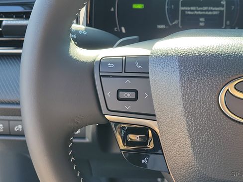 Certified 2026 Toyota Camry SE FWD image 24