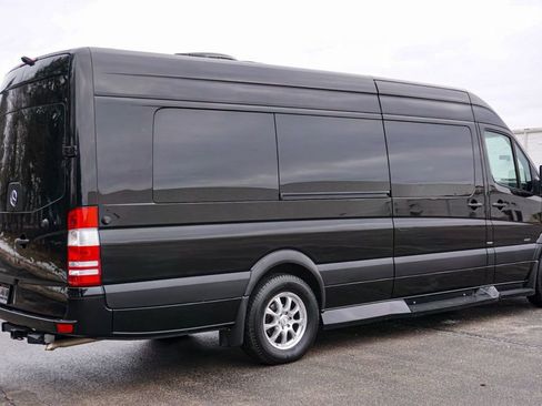 Used 2014 Mercedes-Benz Sprinter 2500 image 5