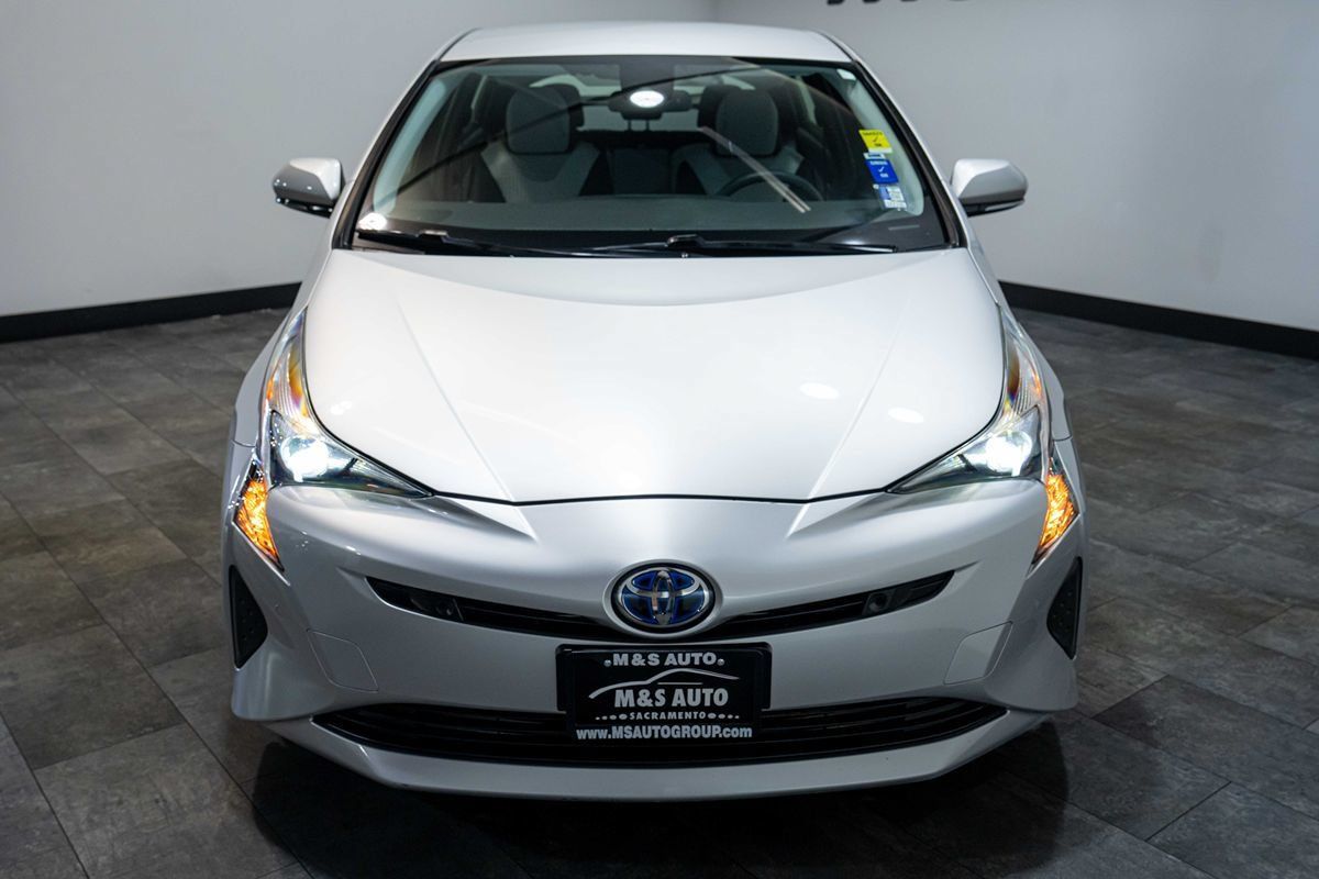 Used 2017 Toyota Prius Two w/ Prius Two Safety Plus Package FWD image 19