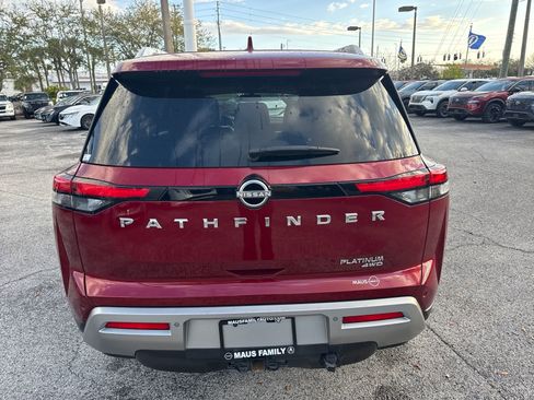 Used 2022 Nissan Pathfinder Platinum w/ Cargo Package image 6