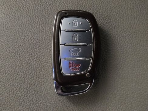 Used 2017 Hyundai Sonata Limited w/ Ultimate Package 04 image 32