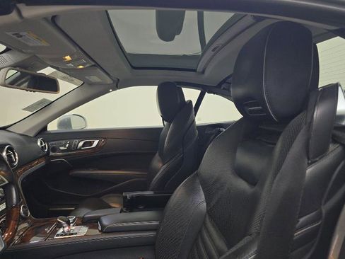 Used 2013 Mercedes-Benz SL 550 w/ Premium Pkg image 7