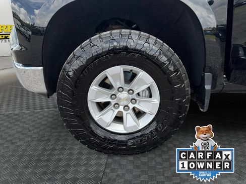 Used 2023 Chevrolet Silverado 1500 LT AWD/4WD image 17