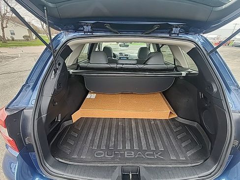 Used 2019 Subaru Outback 2.5i Limited w/ Protection Package #1 image 9