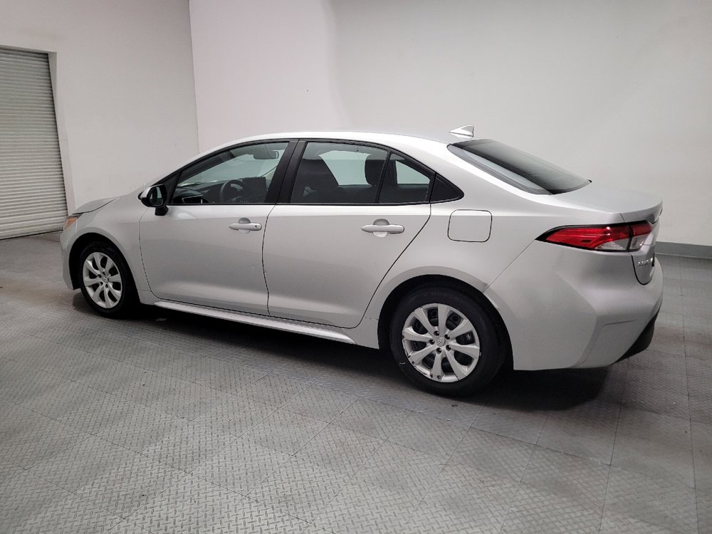 Used 2025 Toyota Corolla LE FWD image 3