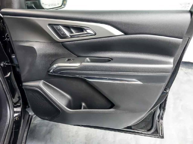 Certified 2026 Chevrolet Traverse LT AWD/4WD image 33