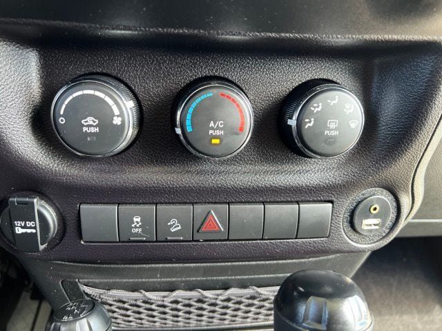 Used 2015 Jeep Wrangler Unlimited Sport AWD/4WD image 22