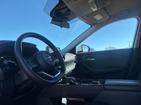 Certified 2023 Nissan Rogue SV image 37