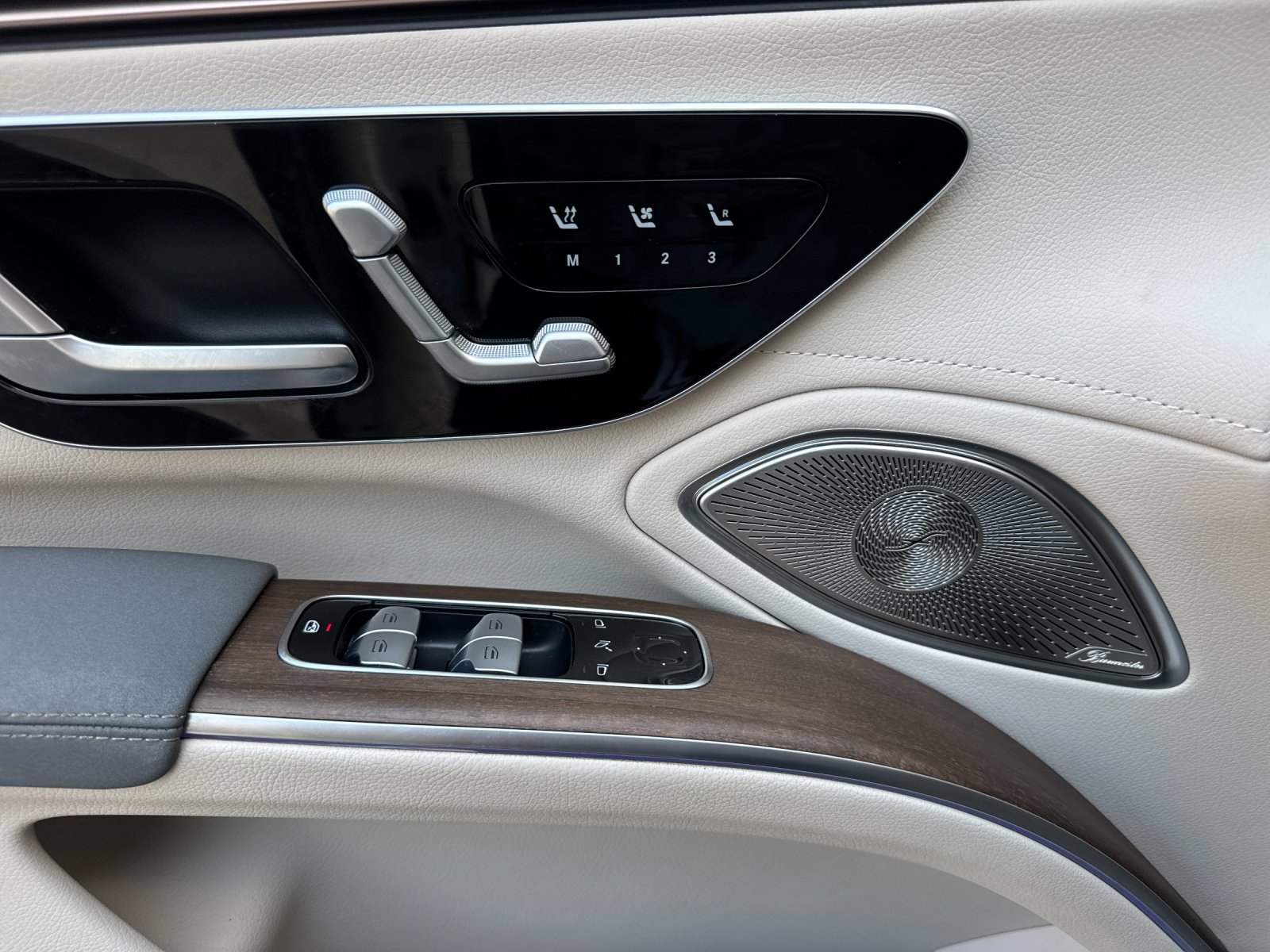 Certified 2023 Mercedes-Benz EQS 450+ 4MATIC Sedan image 11