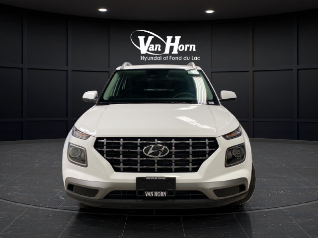New 2026 Hyundai Venue SEL FWD image 2