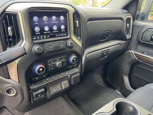 Used 2020 Chevrolet Silverado 1500 LT w/ All-Star Edition AWD/4WD image 10