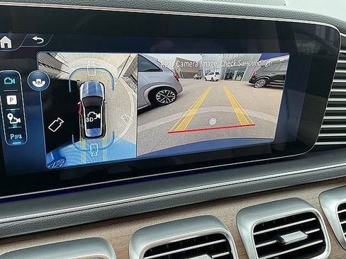 Used 2025 Mercedes-Benz GLE 350 4MATIC image 27