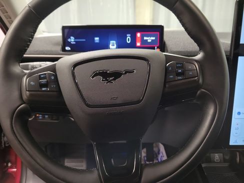 Used 2025 Ford Mustang Mach-E Premium AWD/4WD image 19