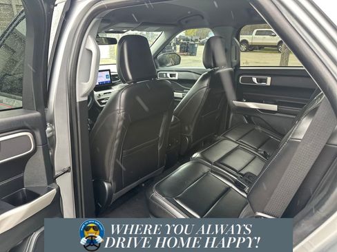 Used 2024 Ford Explorer XLT w/ Equipment Group 202A image 27