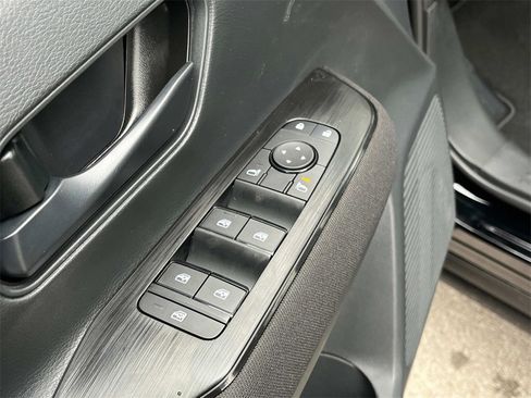 New 2026 Nissan Kicks S image 21