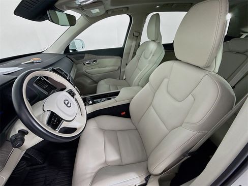 Used 2023 Volvo XC90 B6 Plus w/ Protection Package Premier image 5