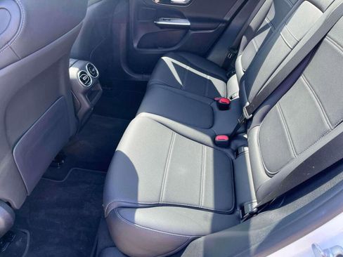 Certified 2024 Mercedes-Benz GLC 300 4MATIC image 17