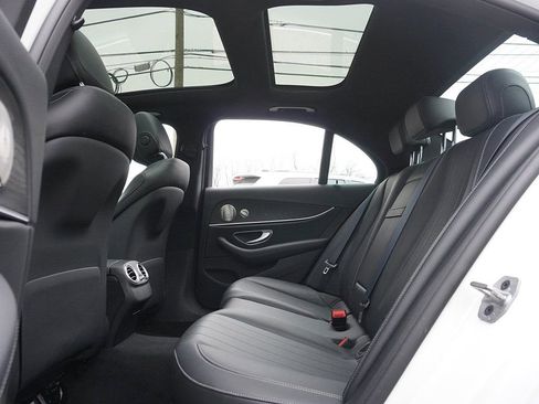 Used 2022 Mercedes-Benz E 450 4MATIC Sedan image 41