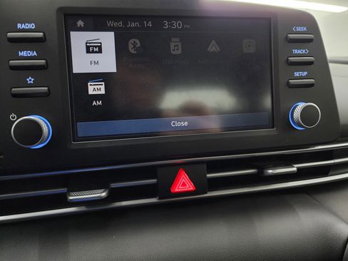 Used 2024 Hyundai Elantra SE image 44