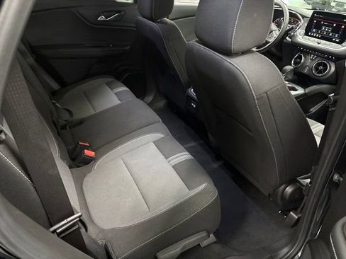 Used 2025 Chevrolet Blazer LT FWD image 10