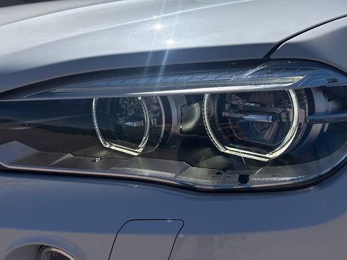 Used 2015 BMW X5 xDrive50i AWD/4WD image 17
