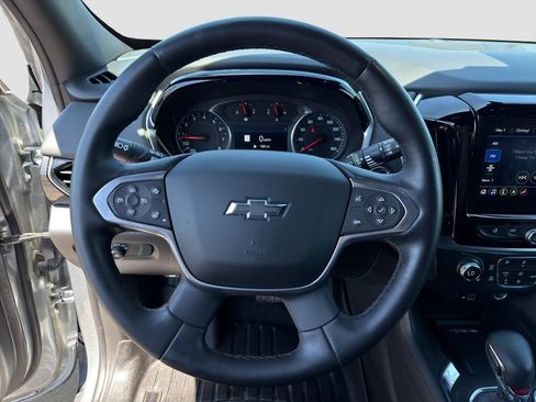 Used 2023 Chevrolet Traverse RS AWD/4WD image 10