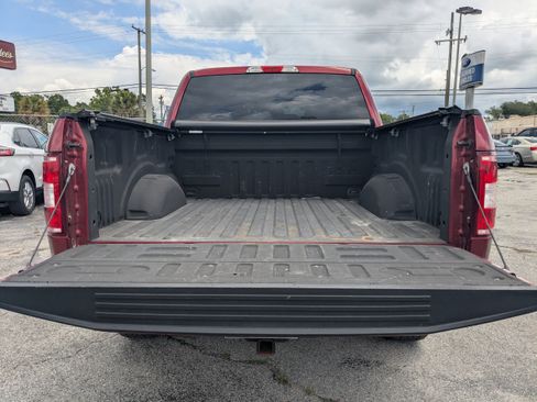 Used 2018 Ford F150 XLT w/ Equipment Group 302A Luxury AWD/4WD image 12