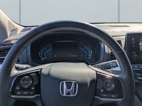 Used 2018 Honda Odyssey Elite image 32