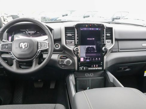 New 2026 RAM 1500 Big Horn AWD/4WD image 14