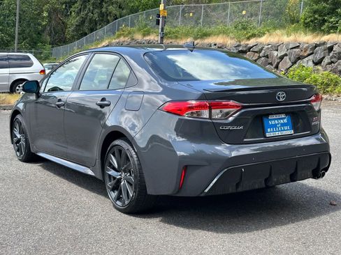 Used 2024 Toyota Corolla SE FWD image 3