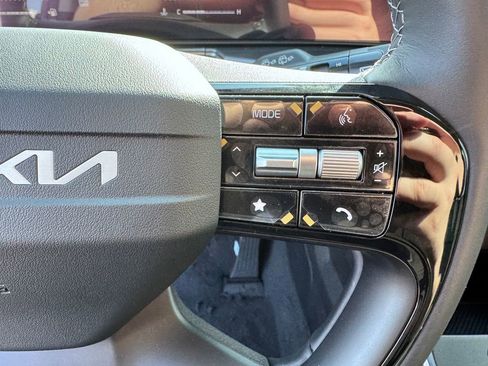 New 2026 Kia Sorento S image 16