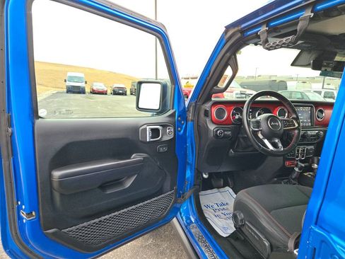 Used 2021 Jeep Gladiator Rubicon image 11