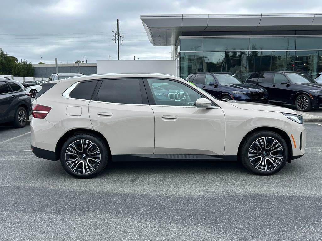 Used 2025 BMW X3 xDrive30i w/ Convenience Package AWD/4WD image 6