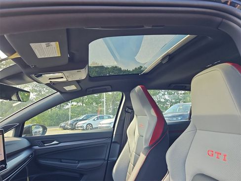 New 2025 Volkswagen GTI SE image 7