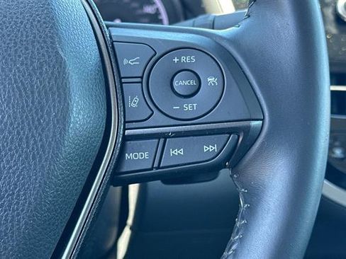 Used 2021 Toyota Camry SE FWD image 25