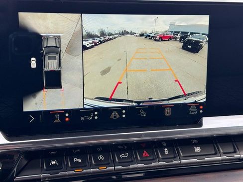 Used 2024 GMC Sierra 1500 SLT w/ SLT Premium Plus Package image 22